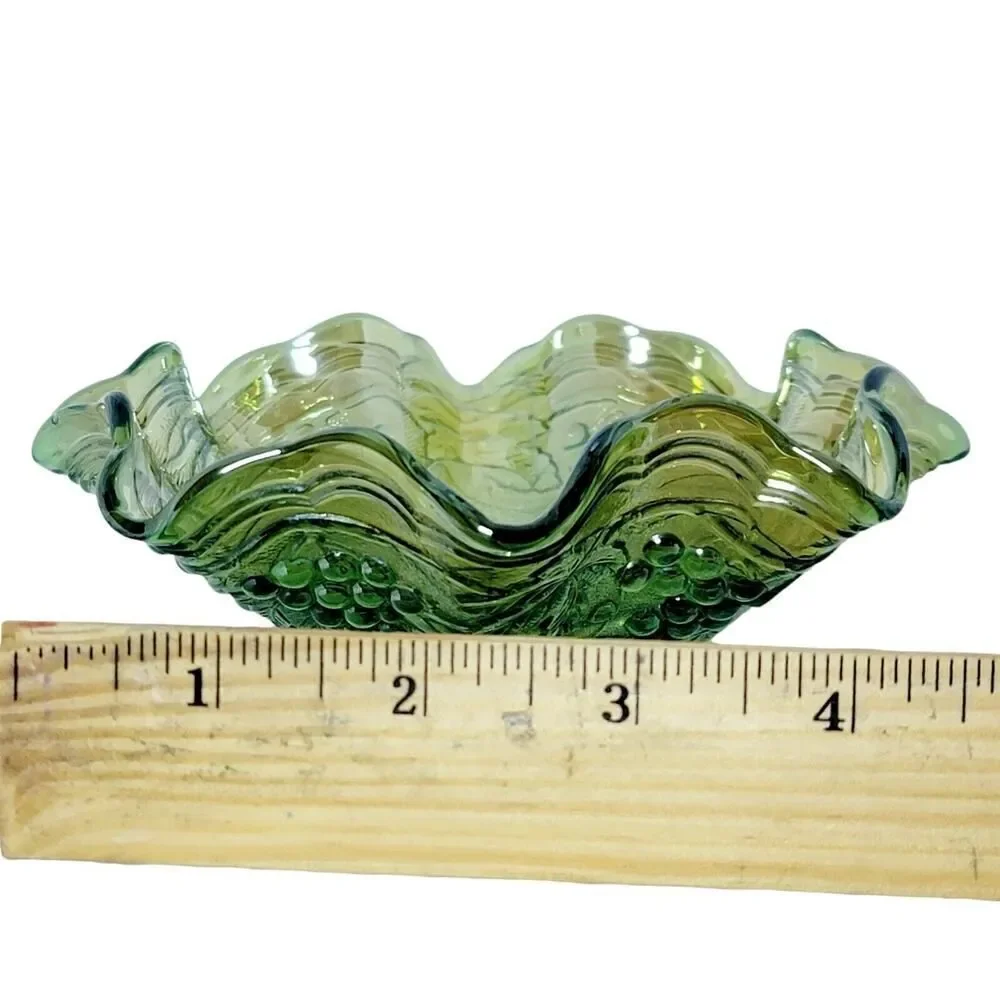 Vintage Imperial Carnival Glass Green‎ Ruffled Bowl Grapes Uranium?